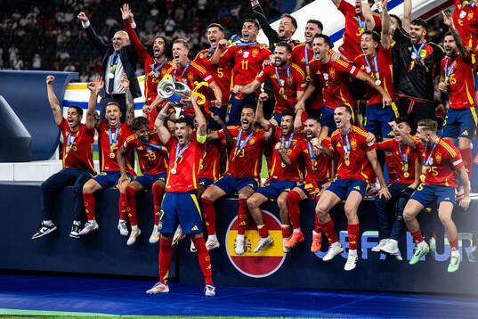 Bläddra bland fler bilder av UEFA Euro 2024, day 31, Final, Spain - England