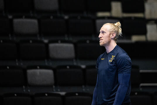 Goalkeeper Mikael Appelgren of Sweden at a training session