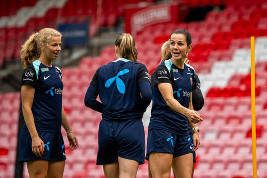 Justine Kielland and Tuva Hansen of the Norwegian women's
