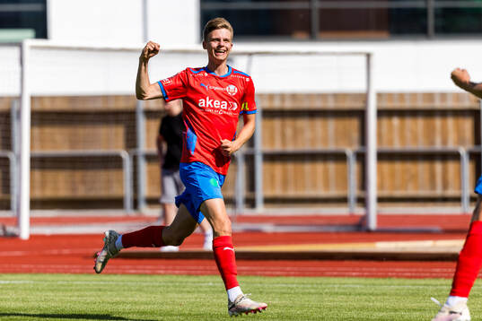 Helsingborgs Adrian Svanbäck jublar