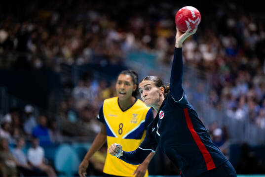 Jamina Roberts of Sweden and Stine Ruscetta Skogrand of