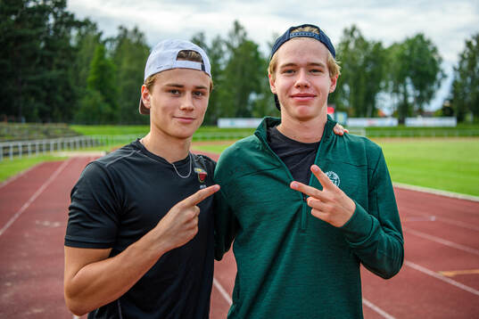 Måns Josbrant and goaltender Milo Tjärnlund of Sweden