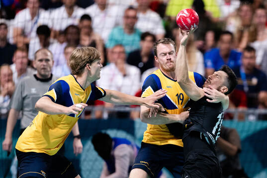 Karl Wallinius and Felix Claar of Sweden against Alex