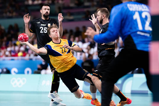 Lucas Pellas of Sweden in a men's preliminary round