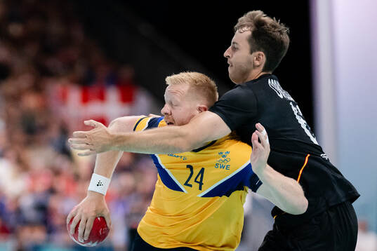 Jim Gottfridsson of Sweden and Kauldi Odriozola of Spain in
