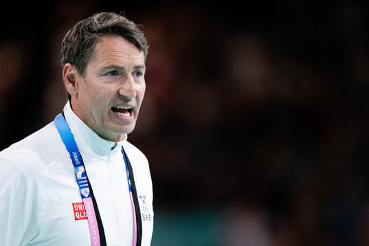 Head coach Glenn Solberg of Sweden in a men's preliminary