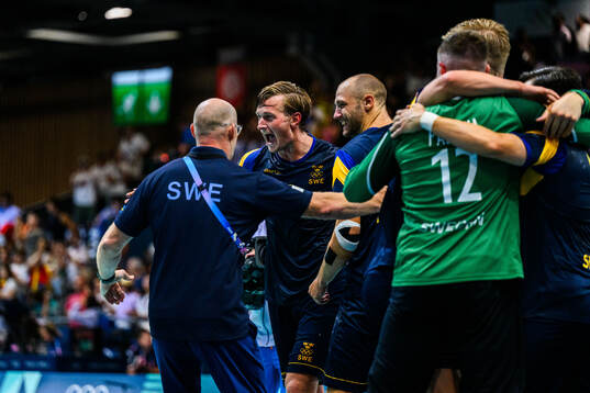 Jonathan Carlsbogård of Sweden celebrates