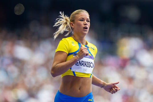 Julia Henriksson of Sweden