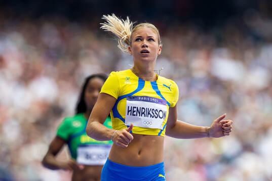 Julia Henriksson of Sweden