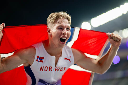 Markus Rooth of Norway celebrates