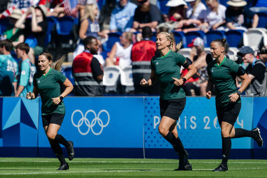 Referee Tess Olofsson