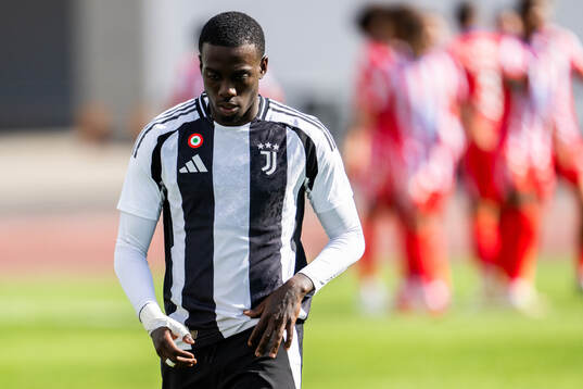 Timothy Weah of Juventus looks dejected