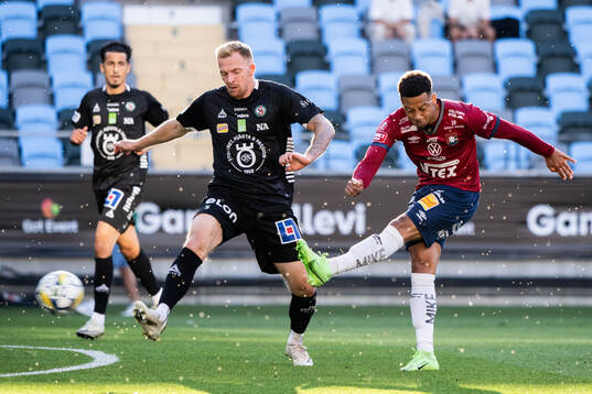 Örebros Jesper Modig och Örgrytes Tobias Sana