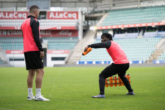 Even Hovland and Jeremy Agbonifo of Häcken