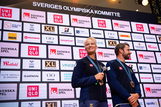 Lovisa Karlsson and Anton Dahlberg of Sweden, bronze