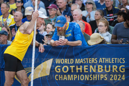 Coach Jonas Asplund and Ingemar Stenmark of Sweden when