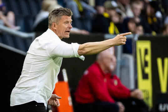 Bläddra bland fler bilder av Fotboll, Allsvenskan, AIK - Brommapojkarna