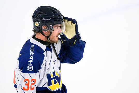HV71s Oscar Engsund