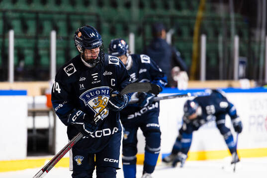 Viljo Kähkönen of Finland looks dejected