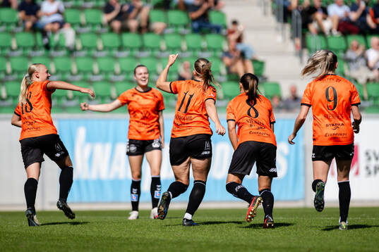 Bläddra bland fler bilder av Fotboll, Damallsvenskan, Kristianstad - KIF Örebro