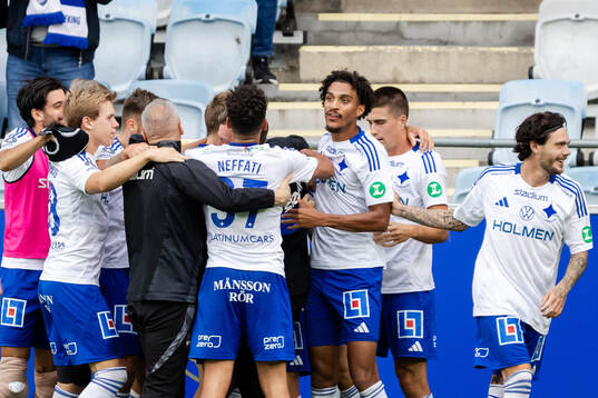IFK Norrköpings spelare jublar