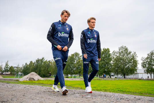 Sander Berge and Martin Ødegaard of the Norwegian national