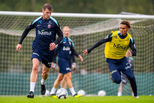 Alexander Sørloth and Antonio Nusa of the Norwegian