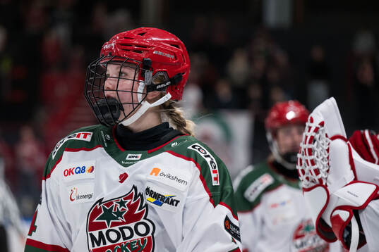 Modos Ebba Hedqvist jublar