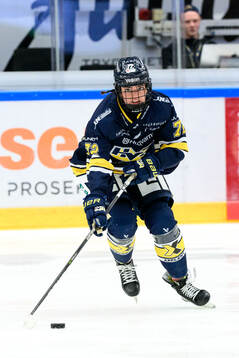 HV71s Rachel Weiss