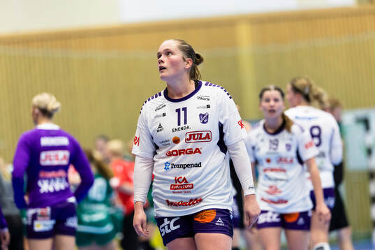 Skaras Natacha Buhl deppar