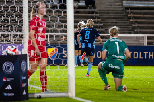 Djurgårdens Mimmi Larsson jublar