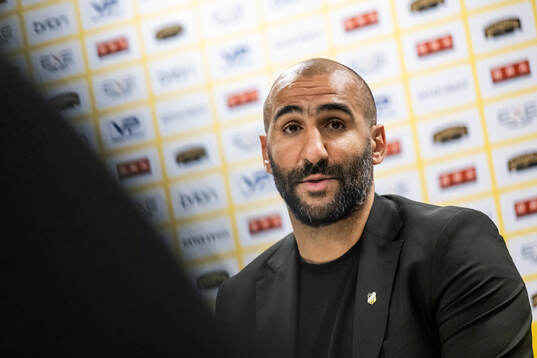 Head coach Mak Lind of Häcken at the press conference
