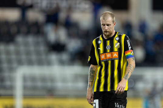 Häckens Simon Gustafson deppar