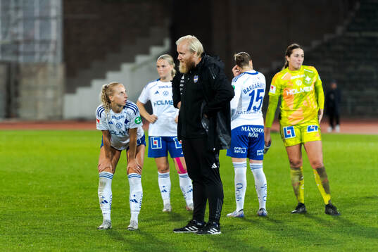 IFK Norrköpings Samantha Cary och fystränare och