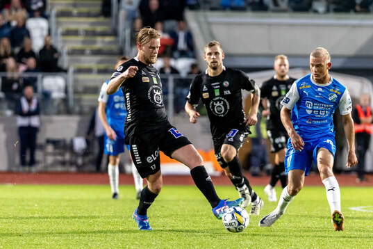 Örebros Karl Holmberg och IK Oddevolds Olle Kjellman Olblad