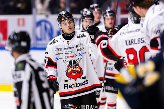 Nybro Vikings Alex Ciernik jublar