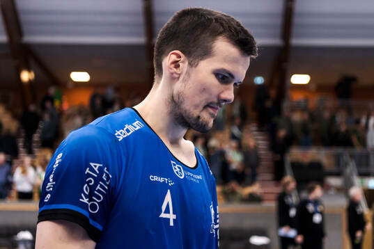 Amos Anders Christiansen deppar