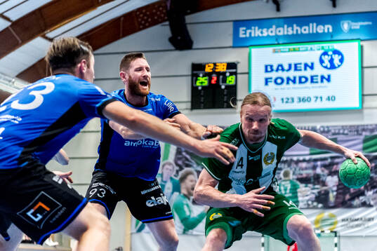 Amos Arnar Birkir Halfdansson och Hammarbys Henrik Olsson