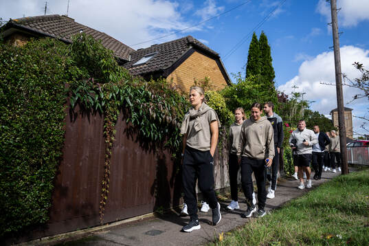 Bläddra bland fler bilder av Football, UEFA Women's Champions League Qualification, Häcken, Team walk
