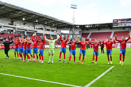 Helsingborgs spelare tackar publiken