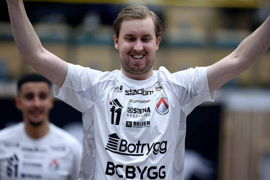 Linköpings Simon Palmén jublar