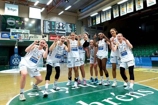 Bläddra bland fler bilder av Basket, SBL Dam, Södertälje - Luleå