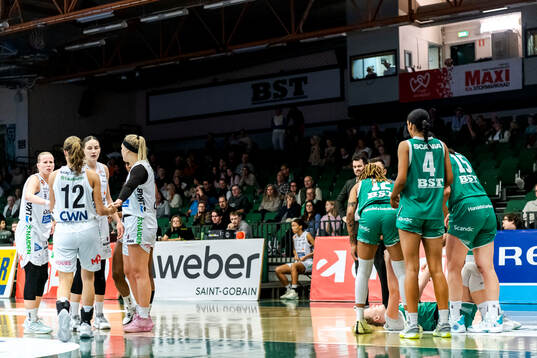 Luleås och Södertäljes spelare