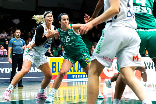 Luleås Jessica Lindstrom och Södertäljes Veronika
