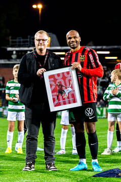 Brommapojkarnas Serge-Junior Martinsson Ngouali tilldelas