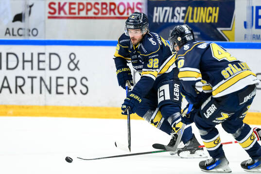 HV71s Oscar Engsund