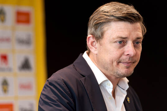 Head coach Jon Dahl Tomasson of the Swedish national