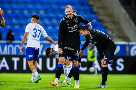 Sirius Jakob Voelkerling Persson jublar
