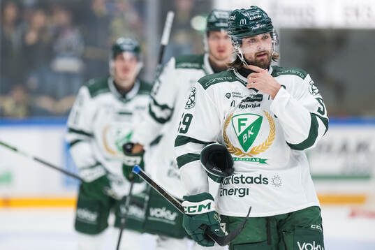 Färjestads Linus Johansson deppar