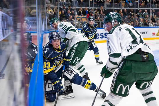 HV71s Måns Lindbäck och Färjestads David Tomasek